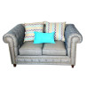 Loveseat modelo Chesterfield